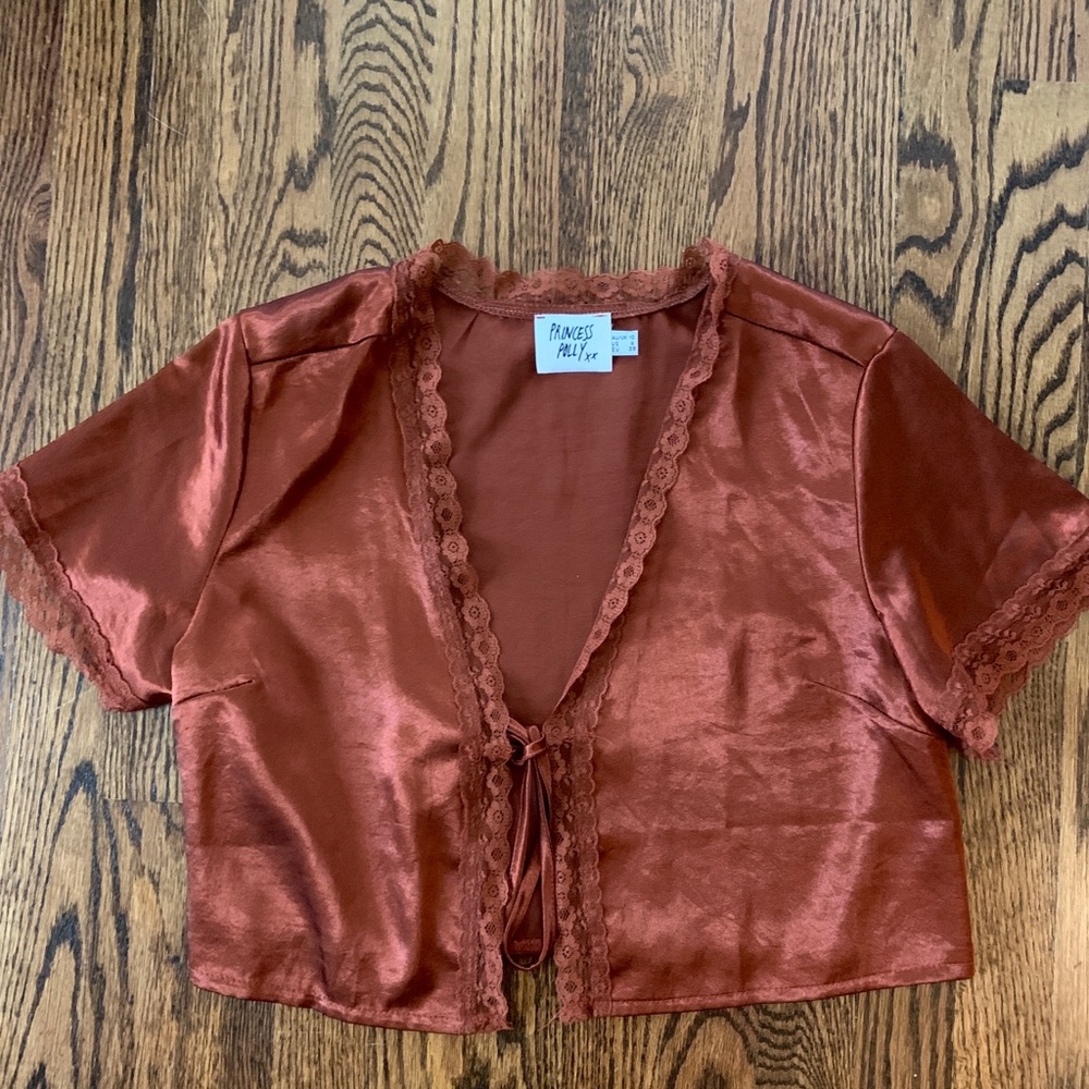Maroon crop top
